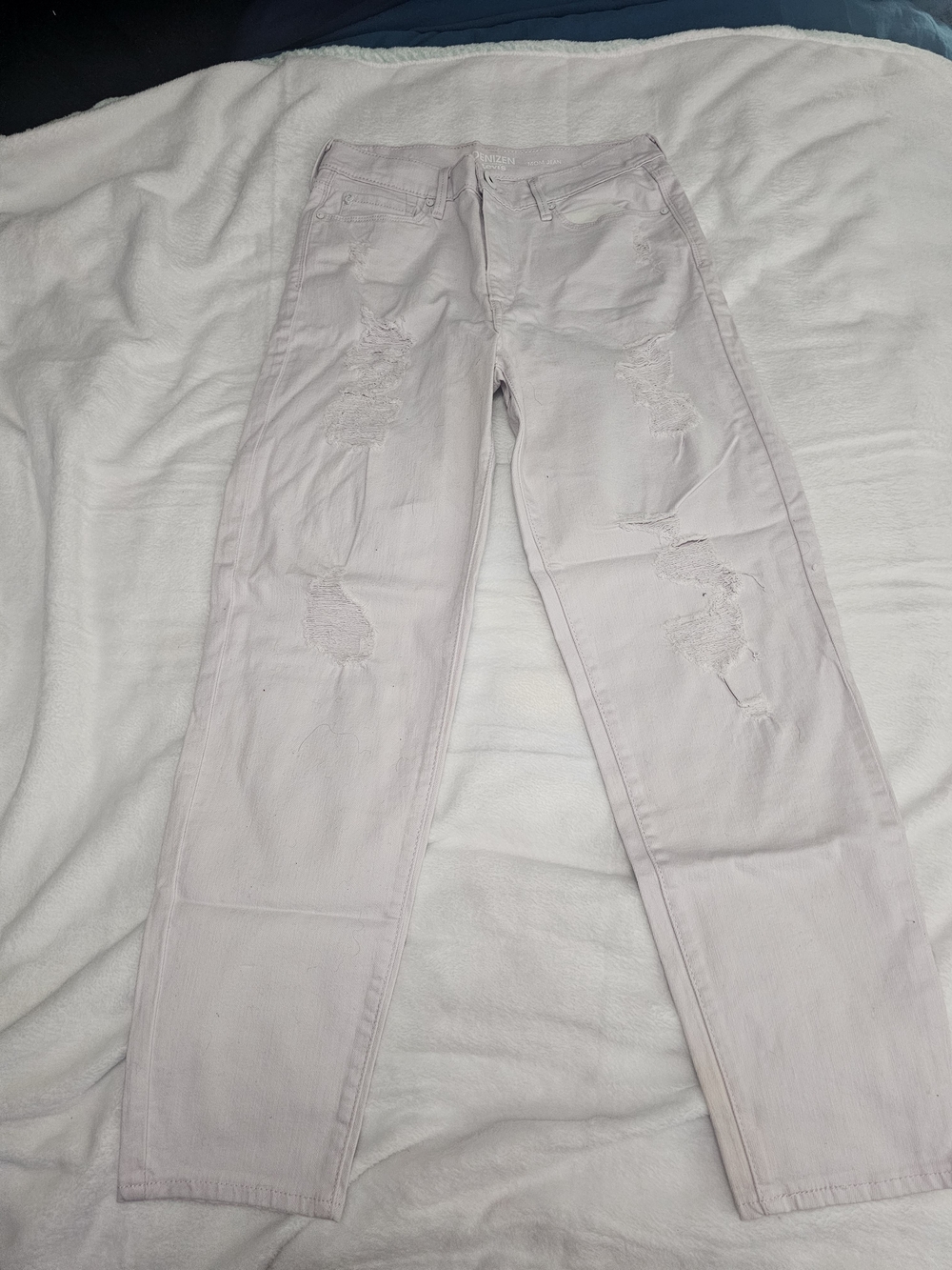 DENIZEN BY LEVI'S light Pink Distressed Women’s MOM Jeans